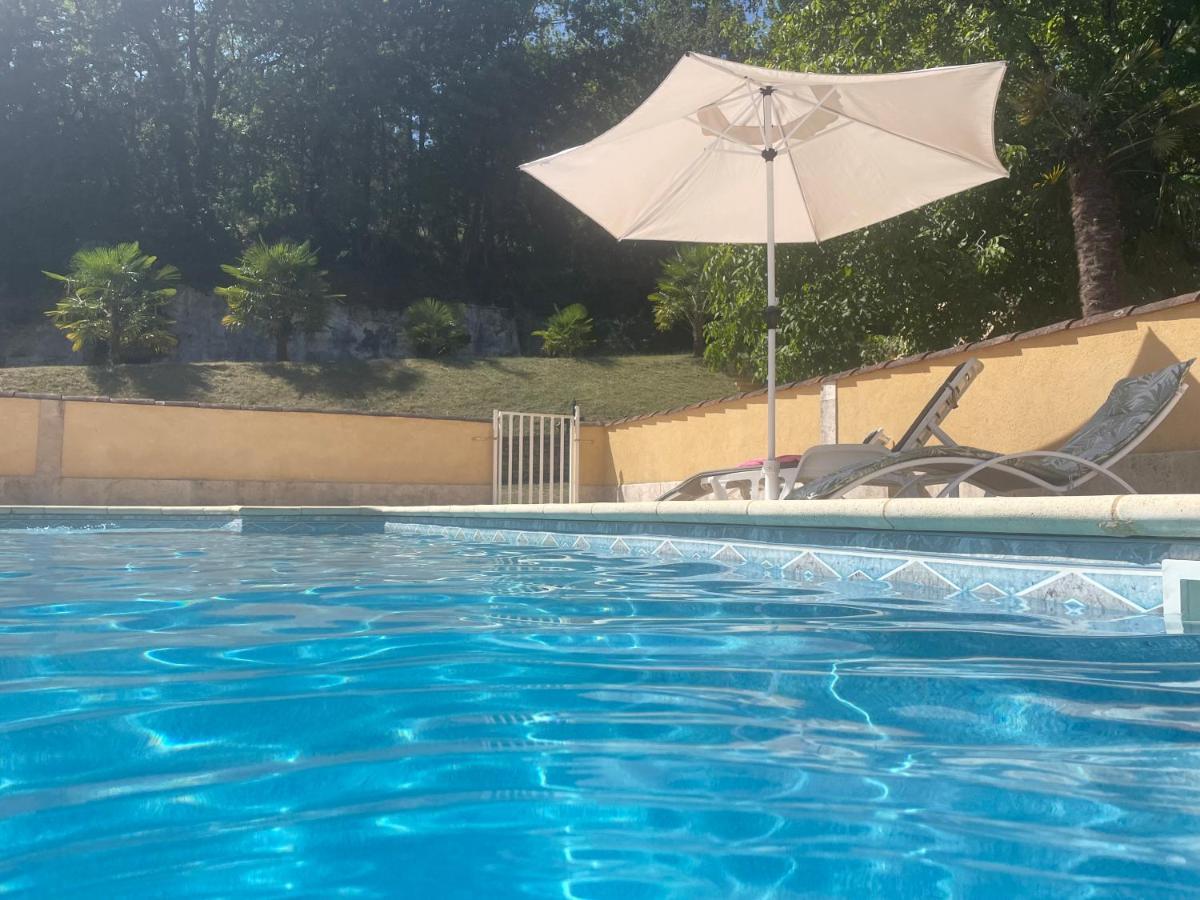 Petites Maisons Avec Piscine Сарла-ла-Канеда Екстер'єр фото
